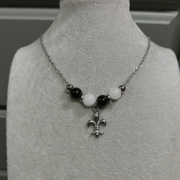 Fleur De Lis Onyx Jade Bead Necklace Natural Gemstone Stainless-Steel 17.5" - Picture 4 of 16